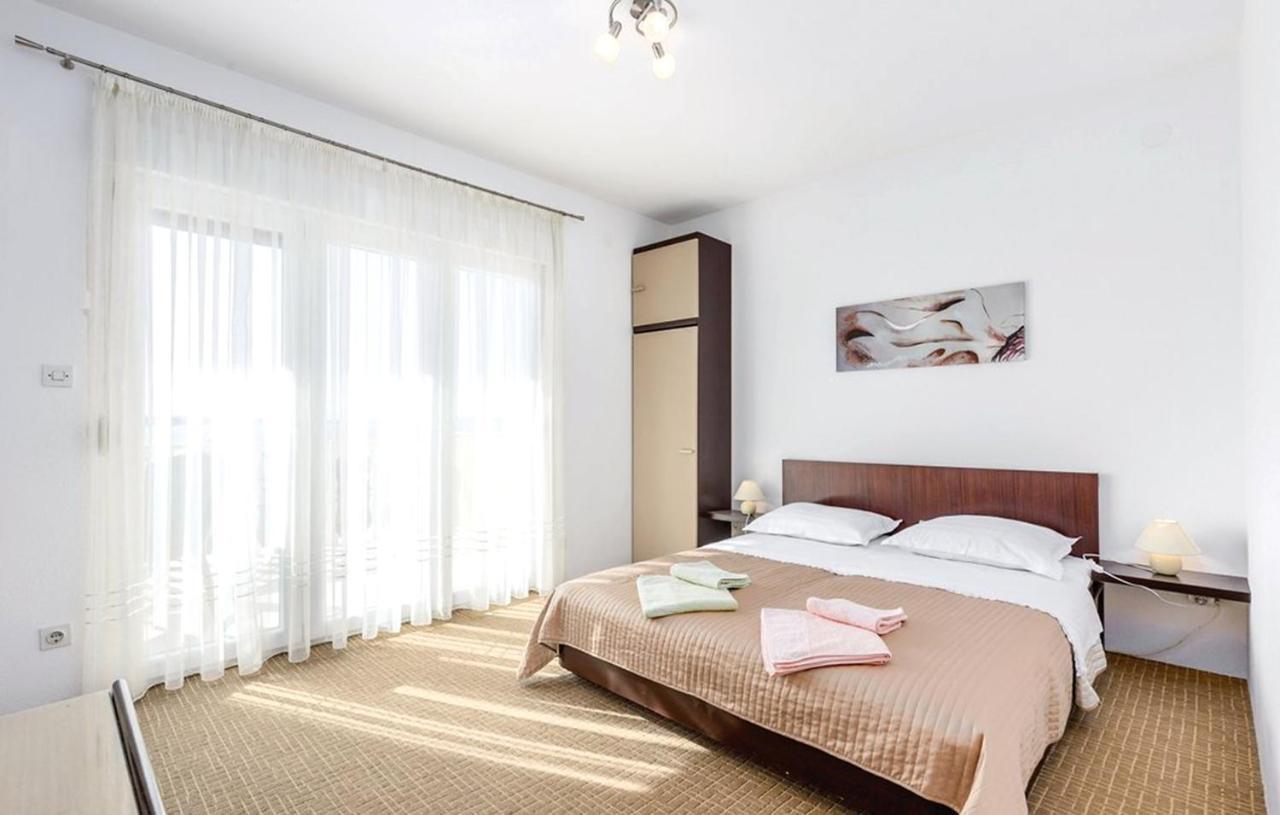 Apartment Vesna セルツェ エクステリア 写真
