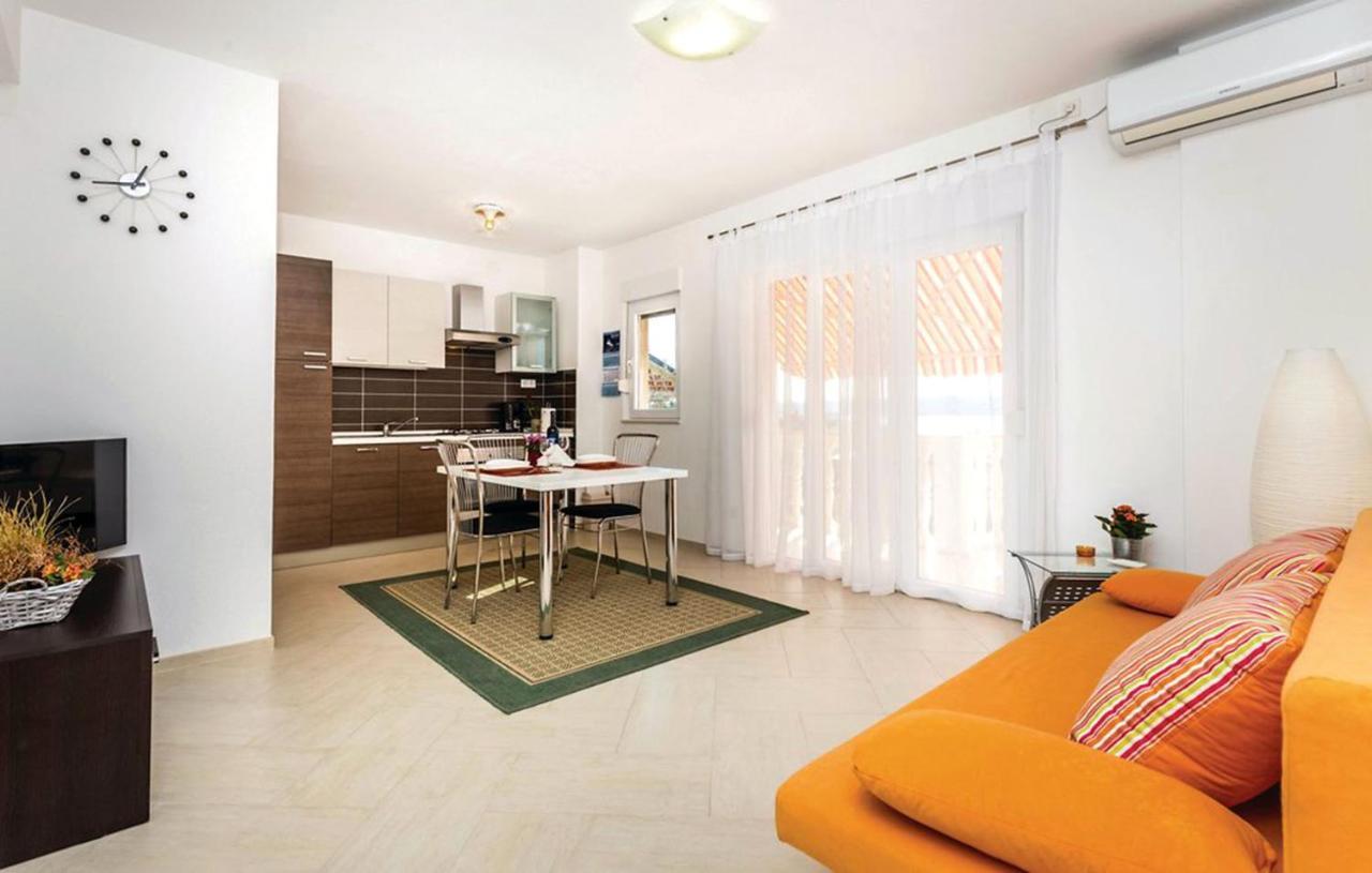 Apartment Vesna セルツェ エクステリア 写真